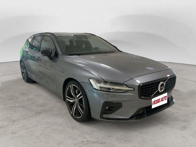 Volvo V60 B5 AWD autom. R-Design