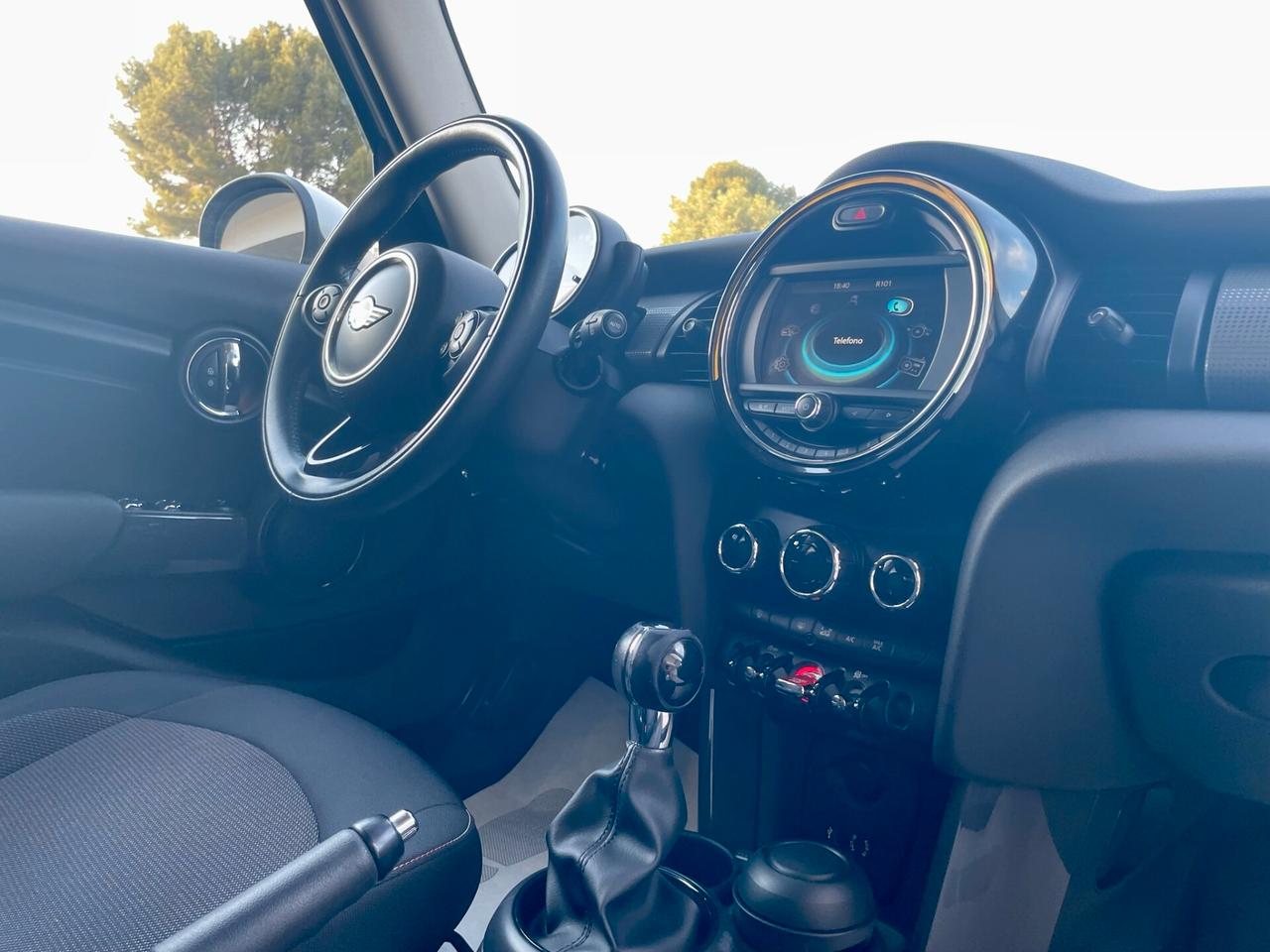 Mini Cooper D 1.5 116cv Business Auto