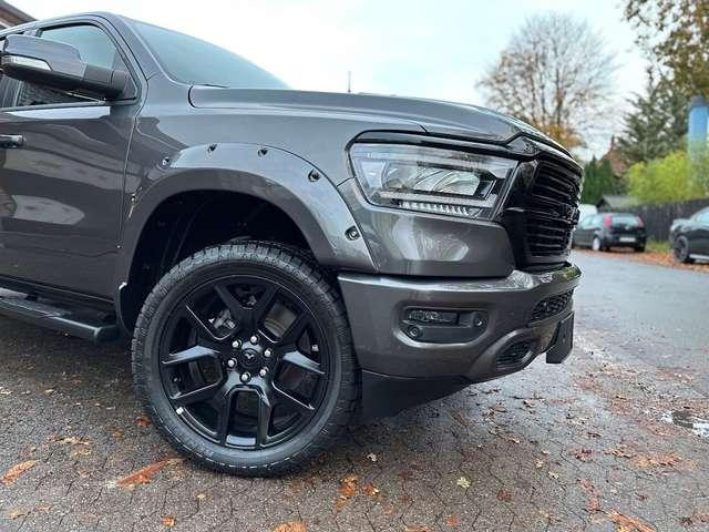 Dodge RAM 5.7 V8 HEAD UP 4X4 LIFT BLACK PACK N1 KAMERA ACC