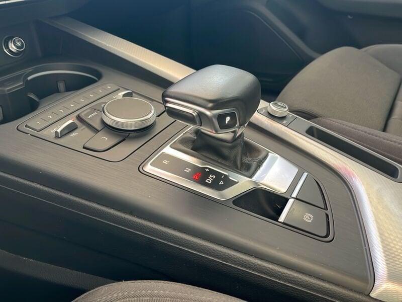 Audi A4 2.0 30 TDI BUSINESS S TRONIC