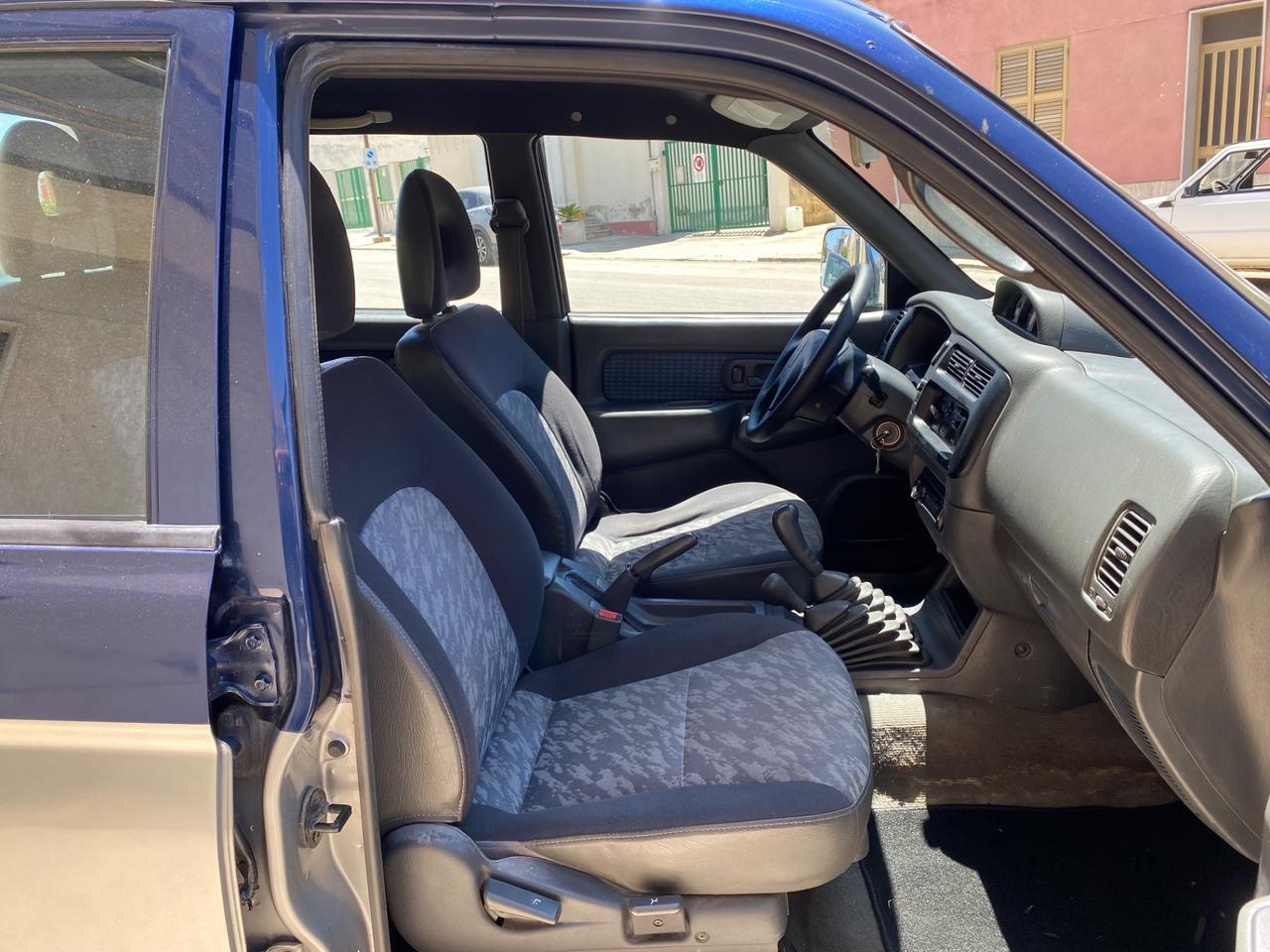 Mitsubishi L200 2.5 TDI 4WD Double Cab Pick-up GL