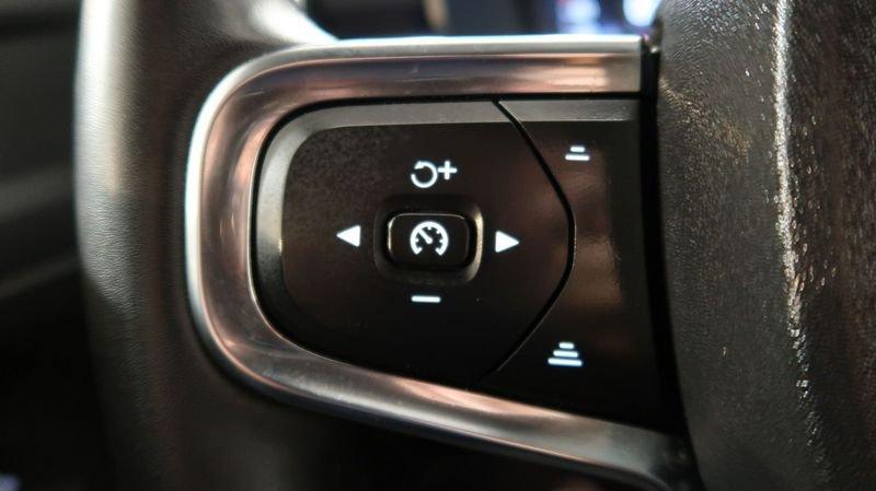 Volvo XC40 Recharge T4 Plug-in Hybrid auto Recharge Core