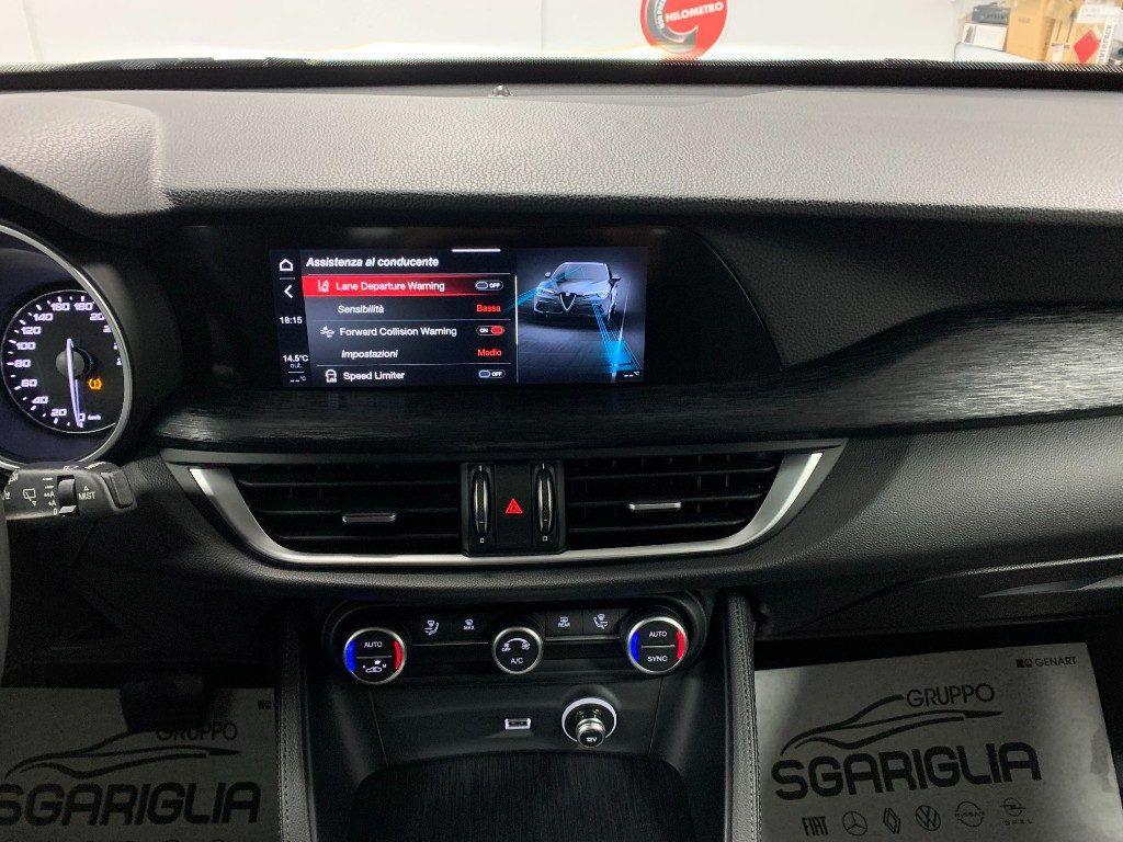Alfa Romeo Stelvio 2.2 Diesel AT8 Sport-Tech Automatico