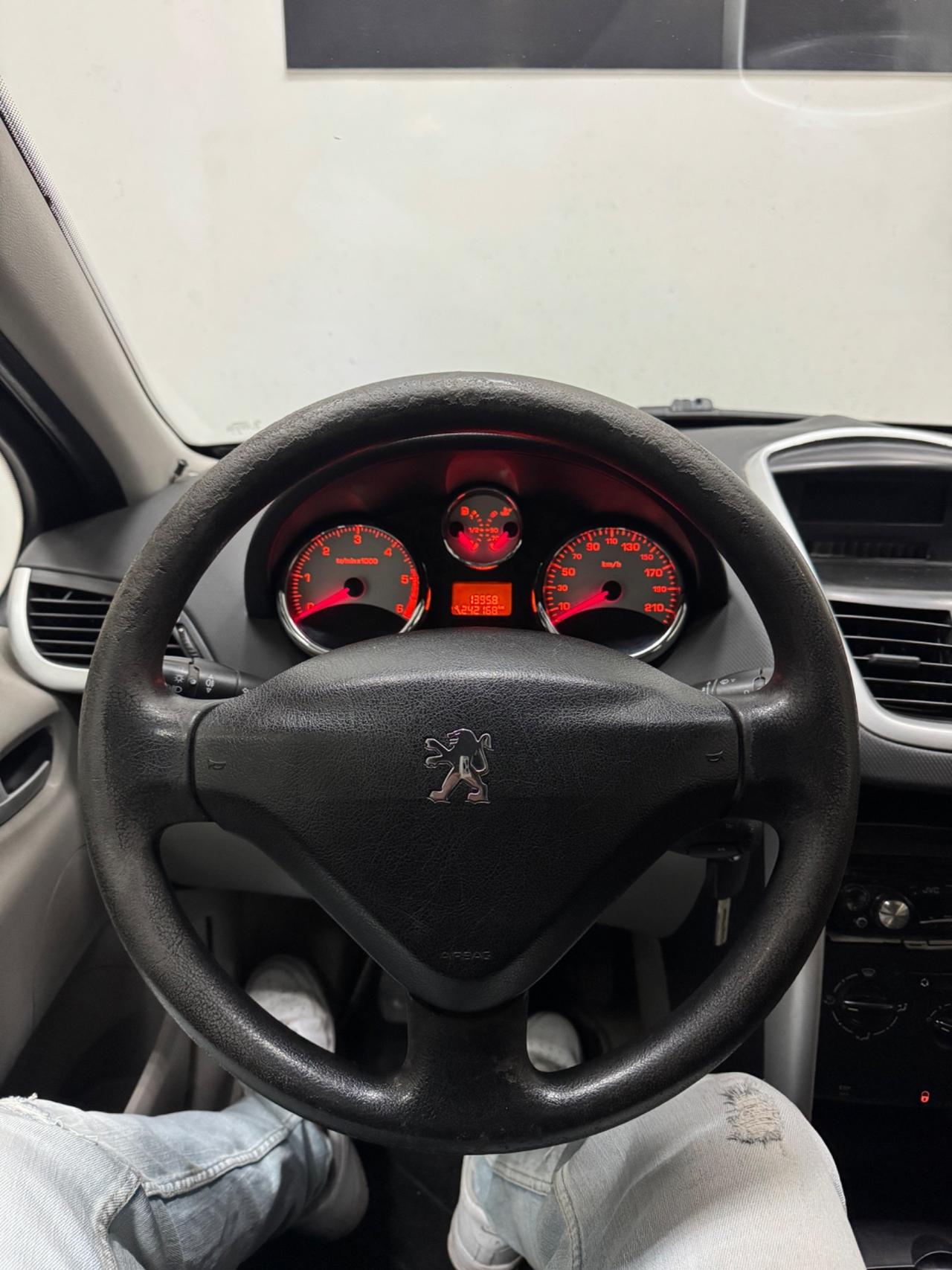 Peugeot 207 1.6 HDi 90CV 5p. XT