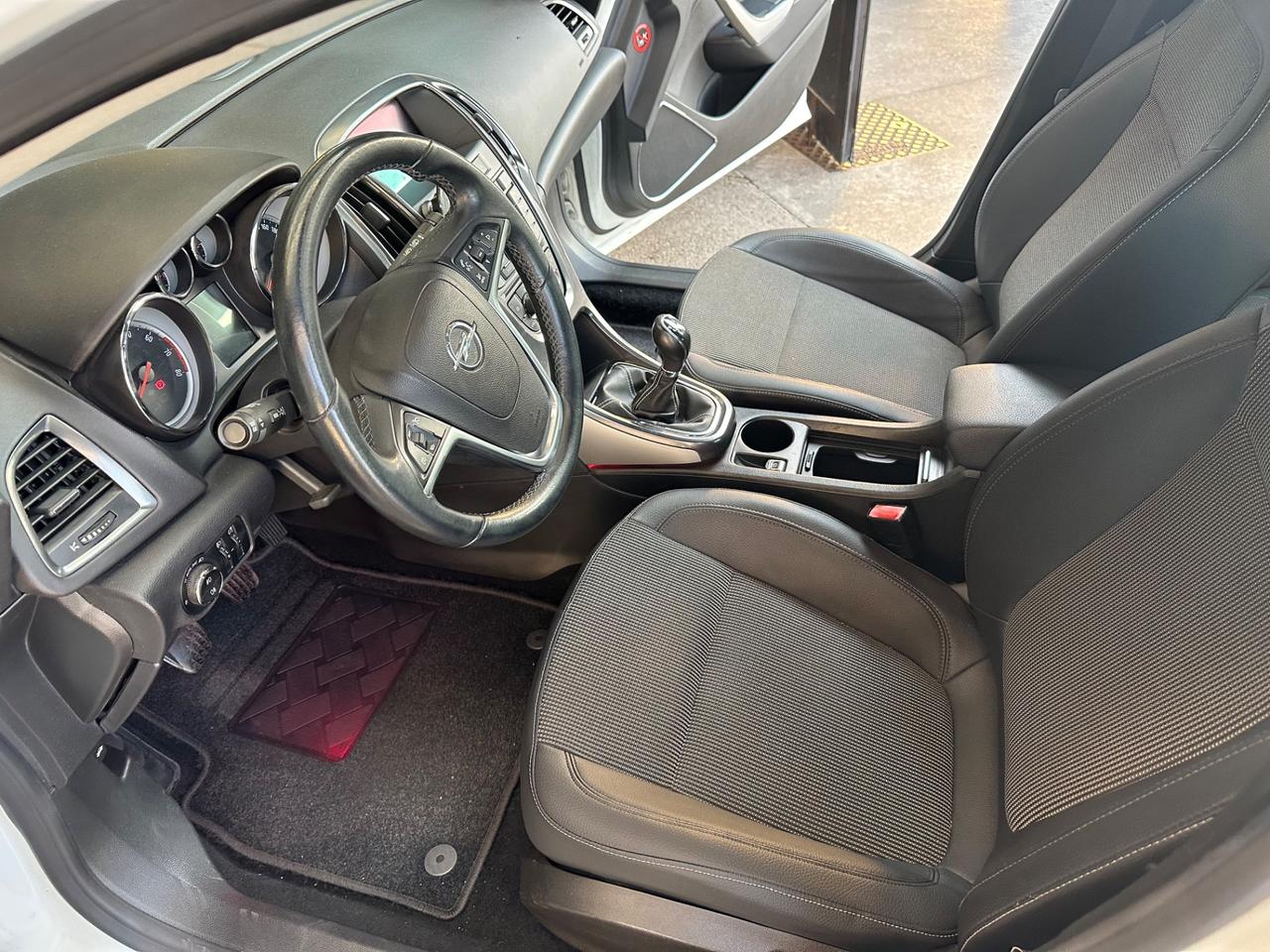 Opel Astra 1.4 Turbo 140CV 5 porte Cosmo
