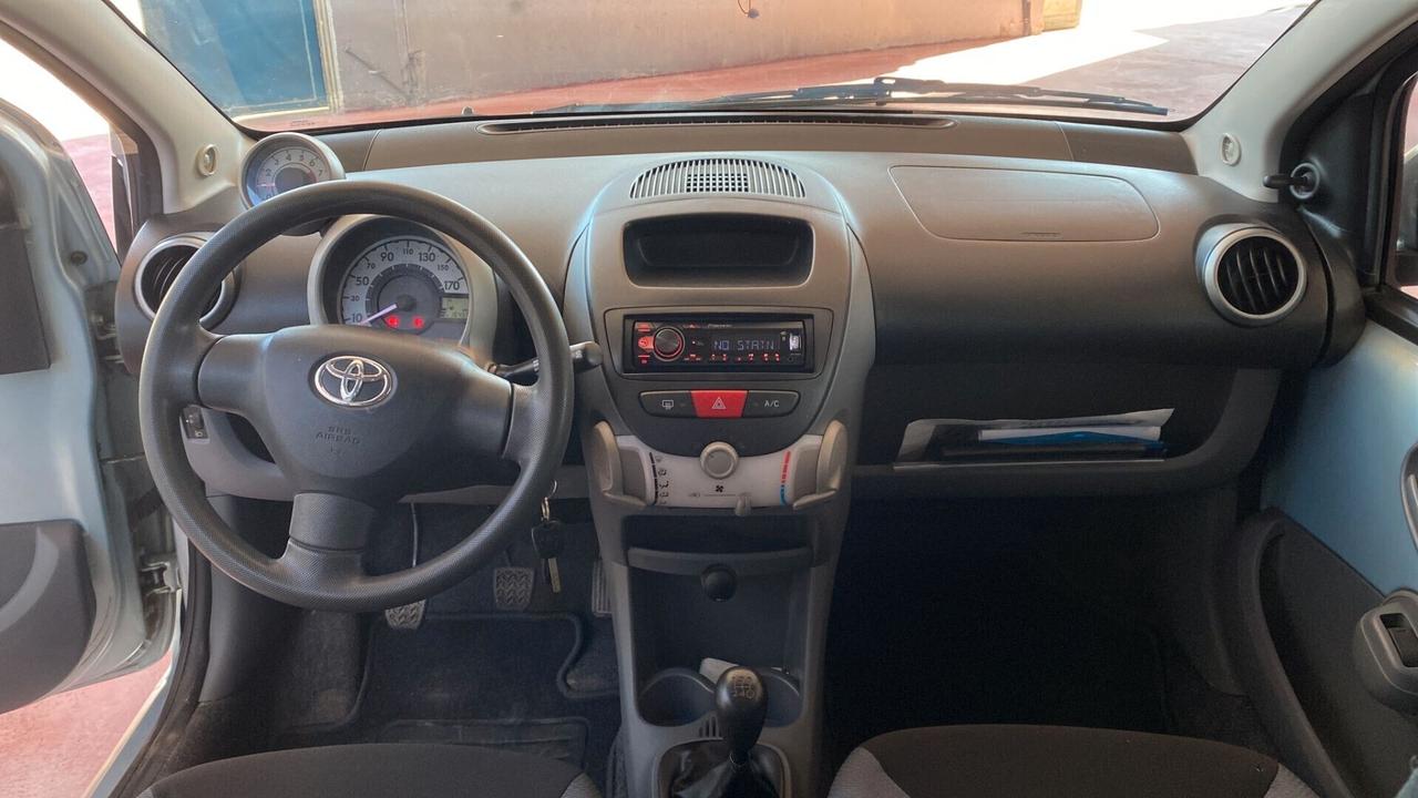 Toyota Aygo 1.0 12V VVT-i 5 porte