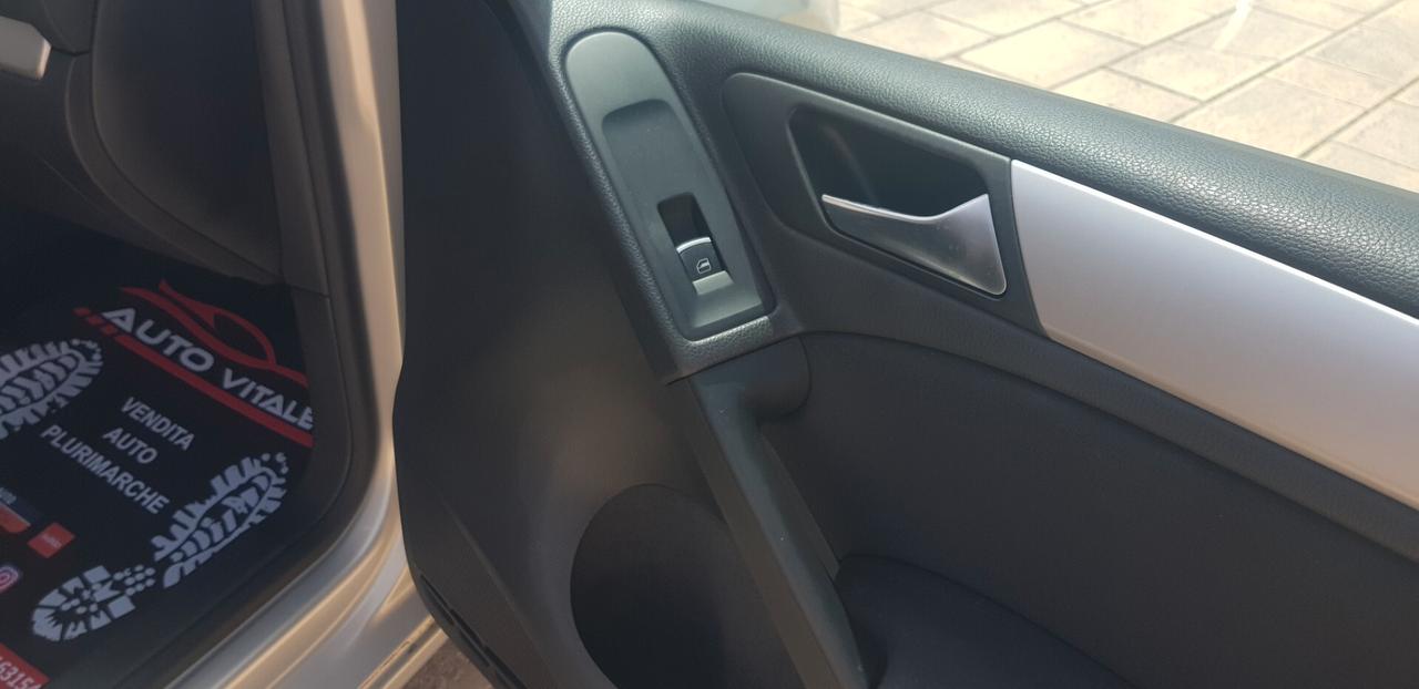 Volkswagen Golf 1.6 TDI DPF 5p. Highline