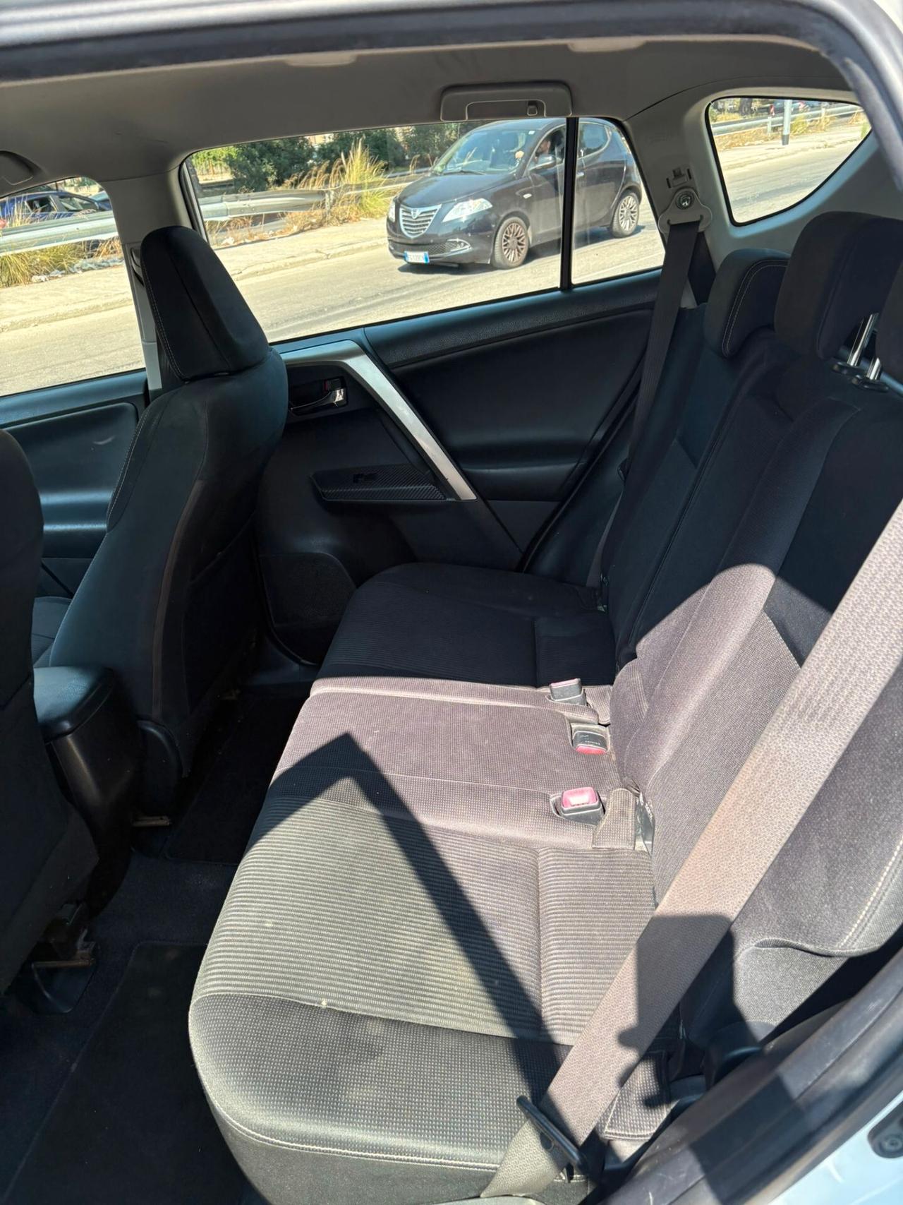 Toyota RAV 4 RAV4 2.0 D-4D 2WD