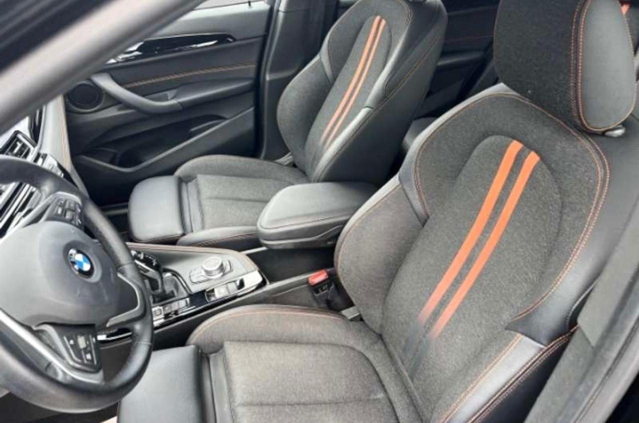 BMW X1 18d SPORT - Led Navi 18