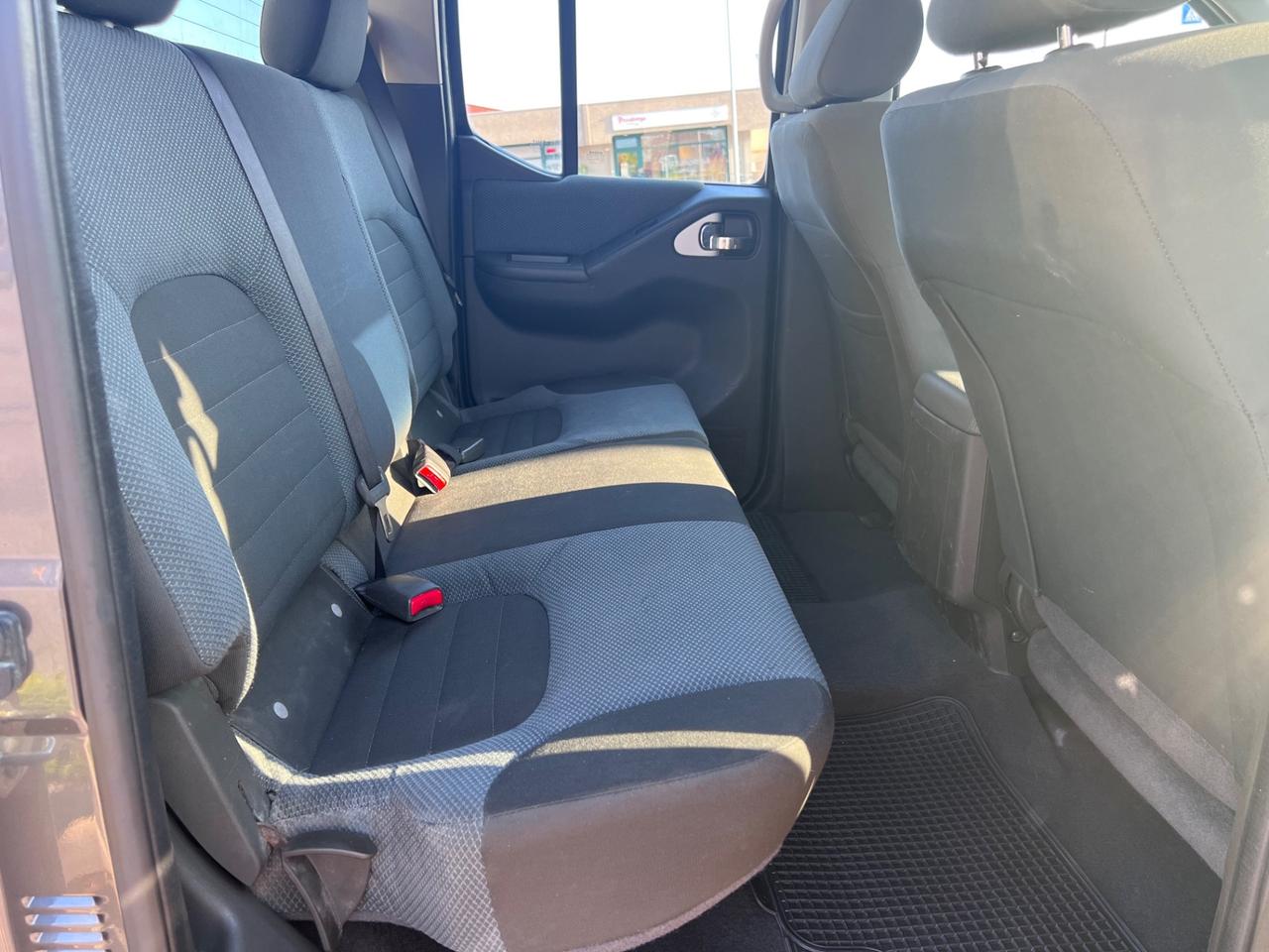 Nissan Navara 2.5 dCi 190CV 4 porte Double Cab LE Plus Restyling