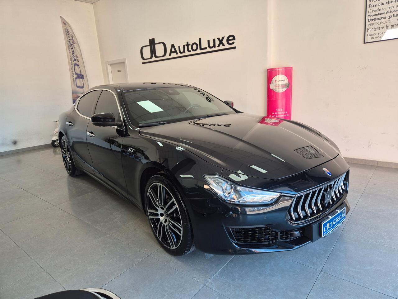 Maserati Ghibli 330 CV MHEV GT