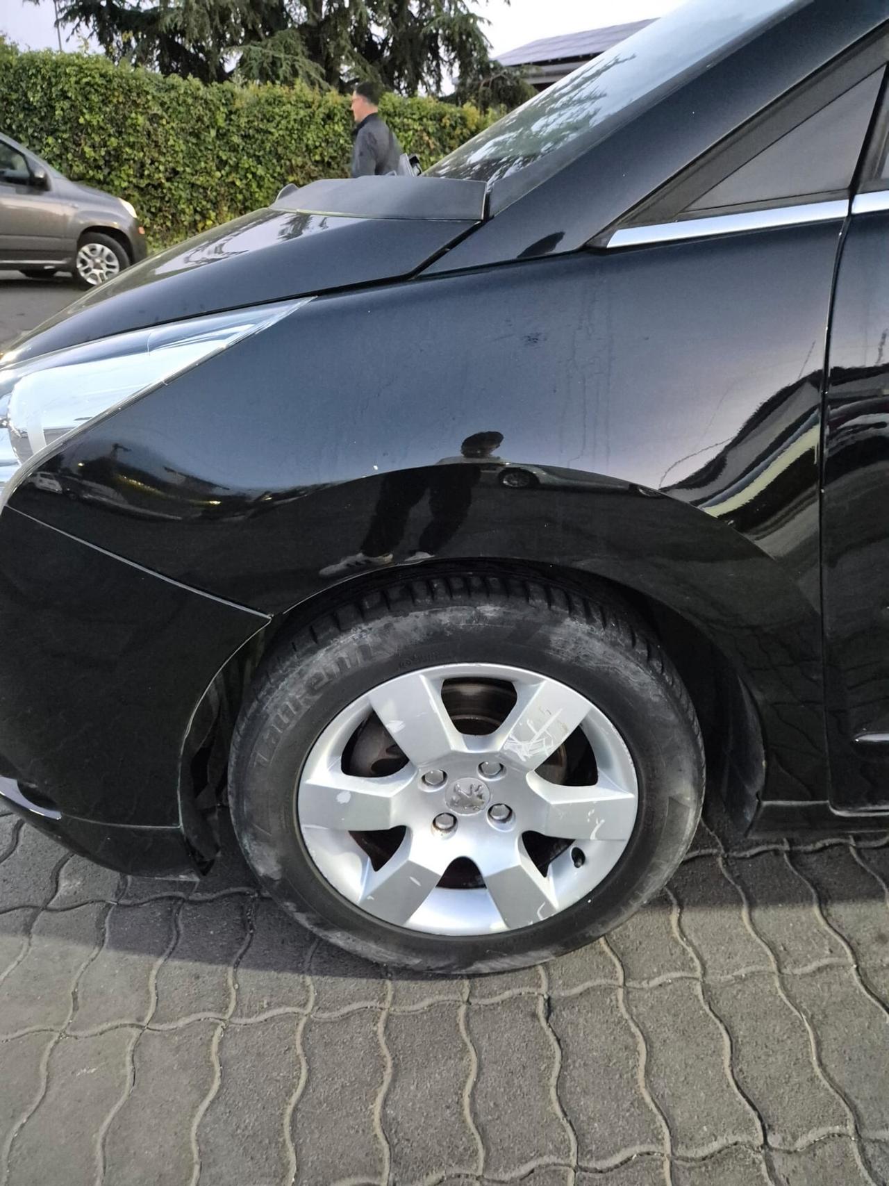 Peugeot 5008 2.0 HDi 163CV aut. Active