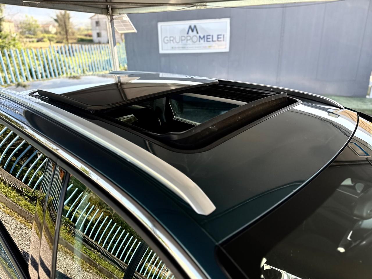 PEUGEOT 5008DIESEL 7 POSTI*TETTO*CERCHI18*NAVI*TAGLPEUGEOT