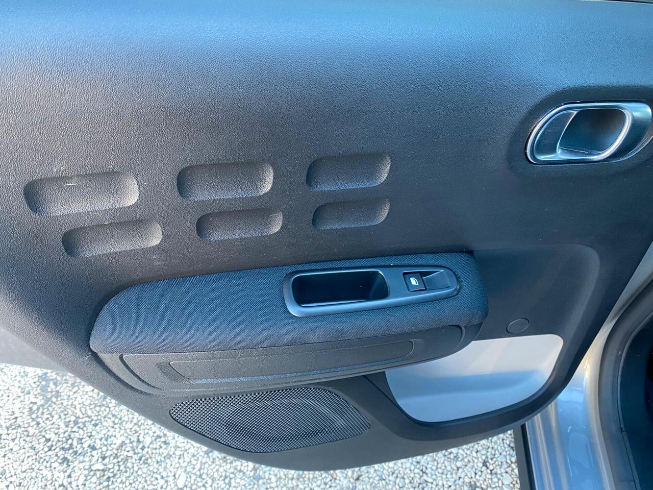 Citroen C3 PureTech 110 S&S Shine Pack BiColor 6marce