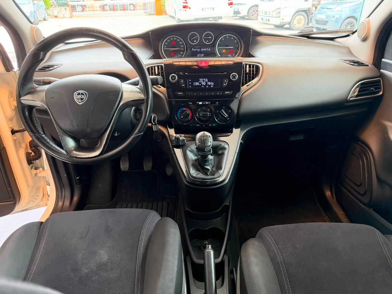 Lancia Ypsilon 1.2 69 CV 5 porte S&S Gold