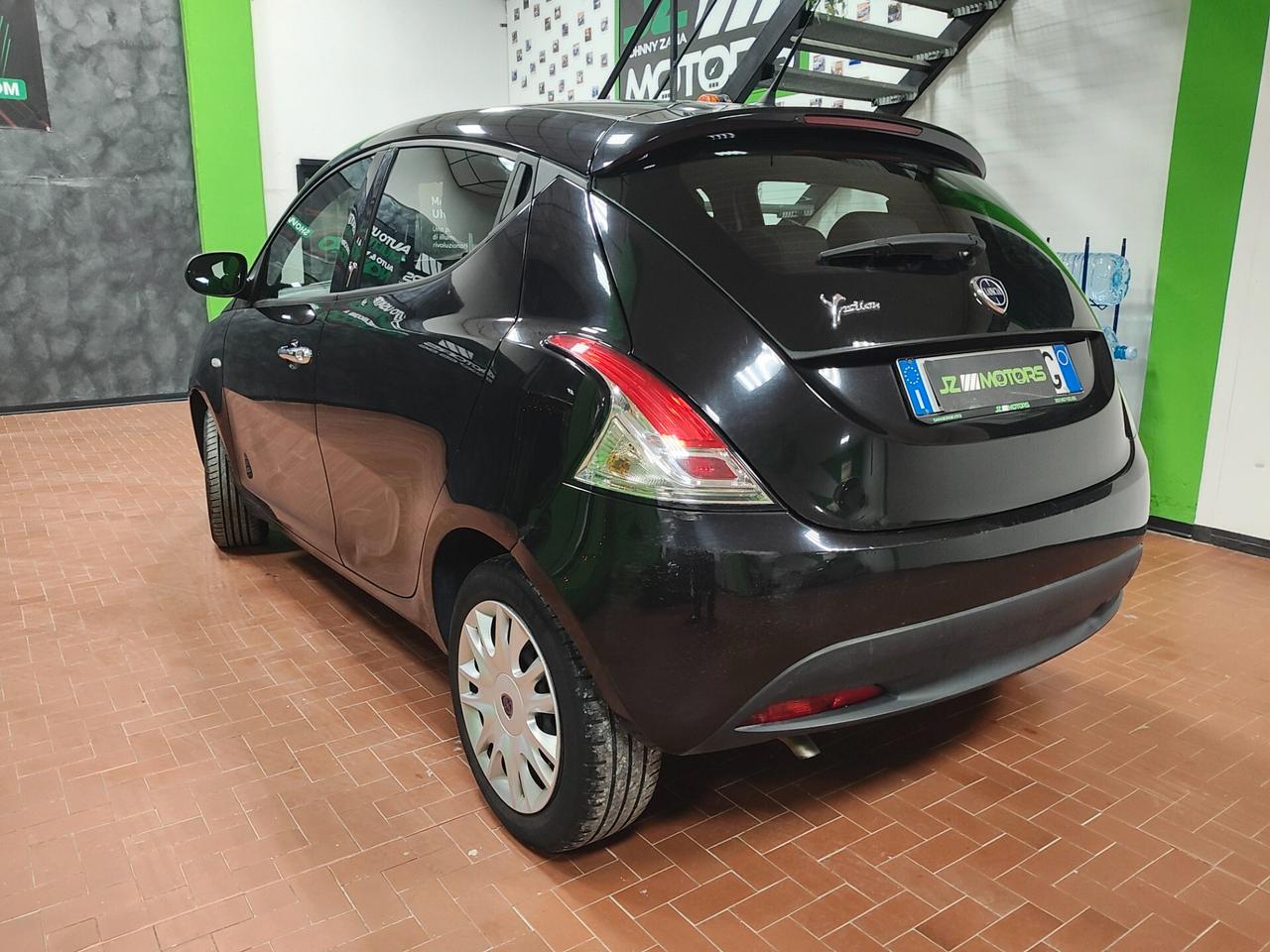 LANCIA YPSILON 1.2 NEOPATENTATI