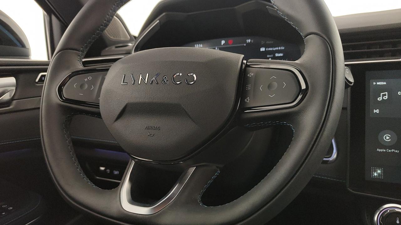 LYNK & CO 01 1.5 td phev auto
