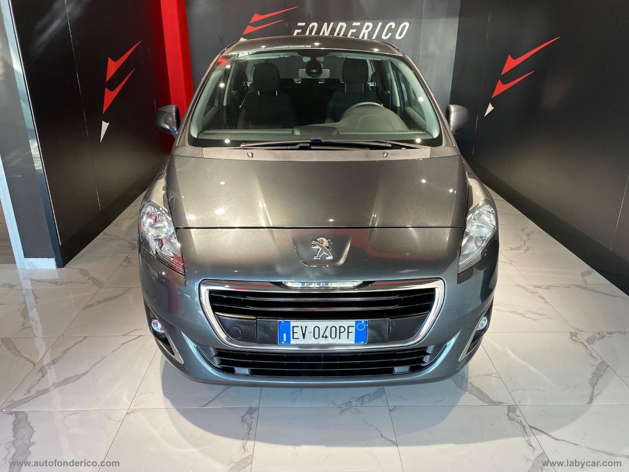 PEUGEOT 5008 1.6 HDi 115 CV Business