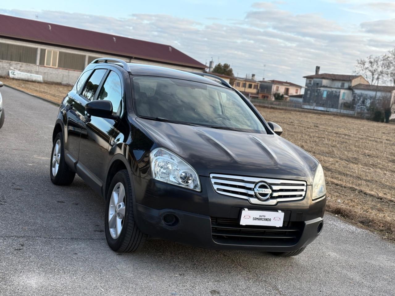 Nissan Qashqai 2.0 Diesel 7 Posti 2010