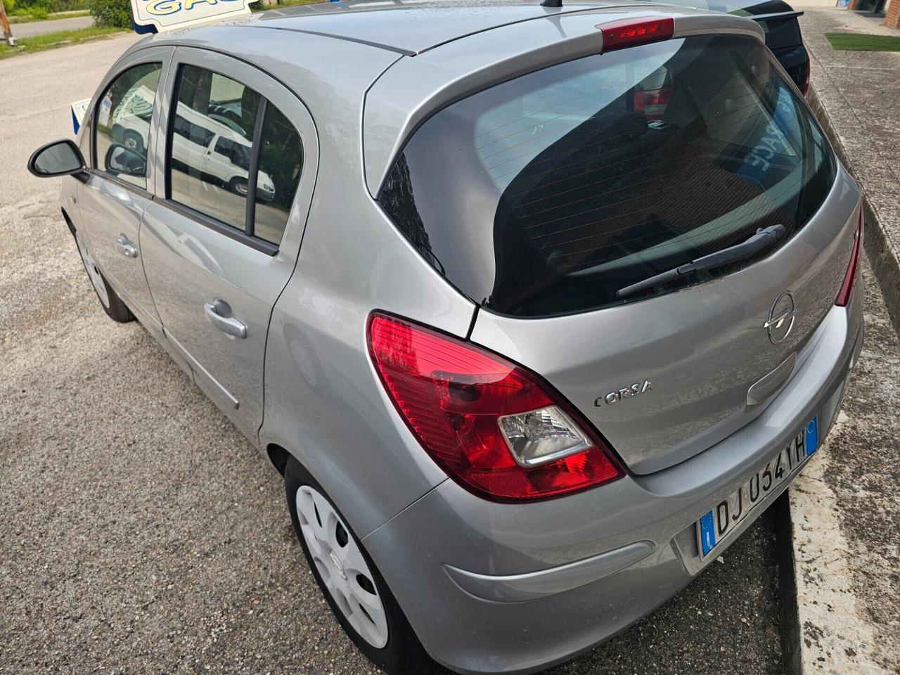 Opel Corsa 1.2 5 porte Easytronic Enjoy