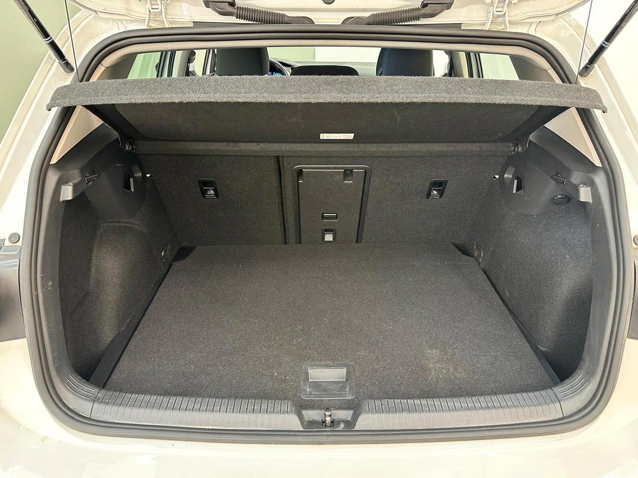 VOLKSWAGEN GOLF VIII 2020 1.0 tsi evo Life 110cv IVA ESPOSTA