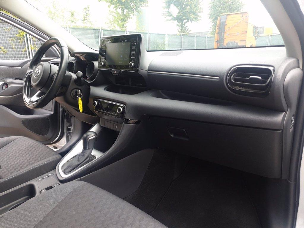 TOYOTA Yaris 1.5h trend del 2021