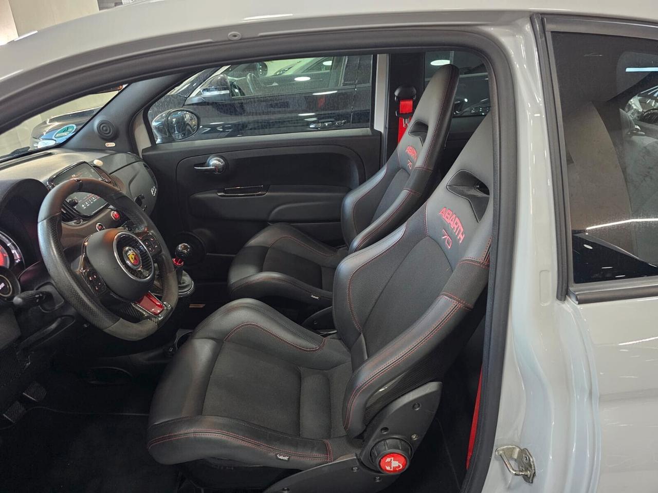 Abarth 595 1.4 Turbo T-Jet 180 CV Esseesse
