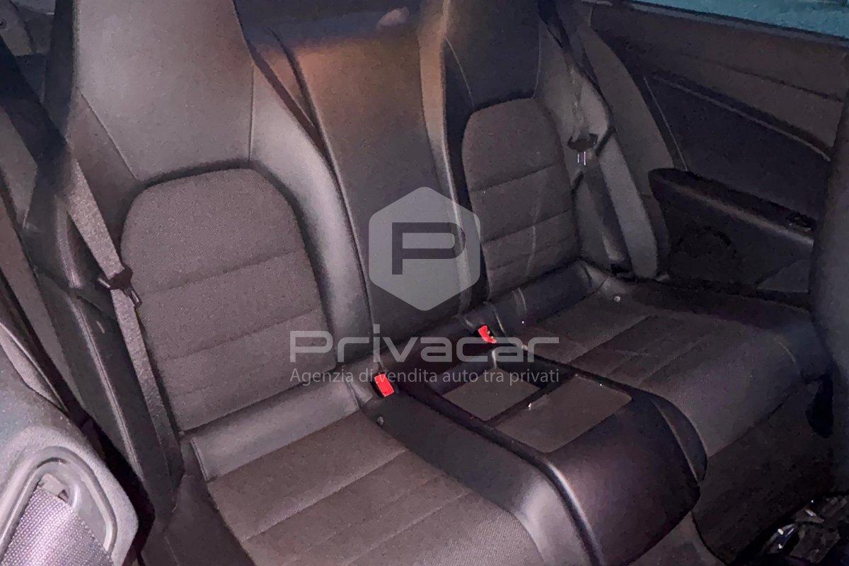 MERCEDES E 220 CDI Coupé BlueEFFICIENCY Avantgarde