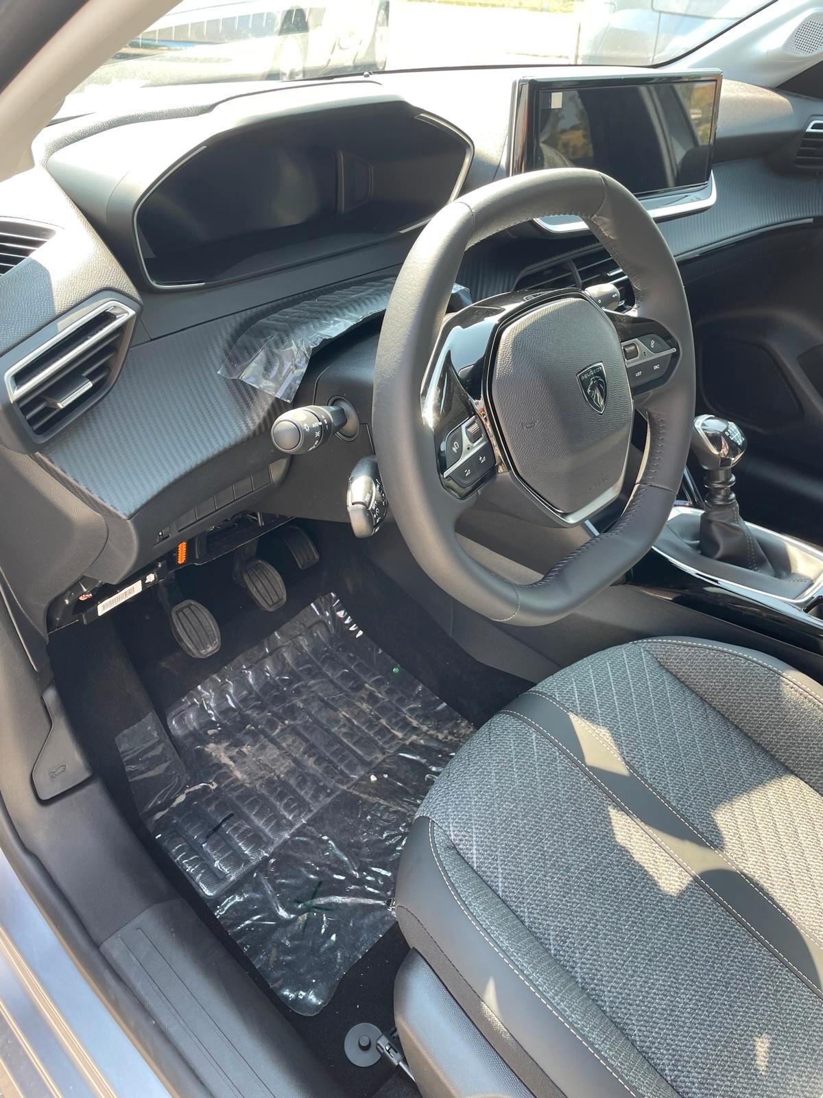 Peugeot 208 1.2 Allure PureTech 100 cv 5 porte