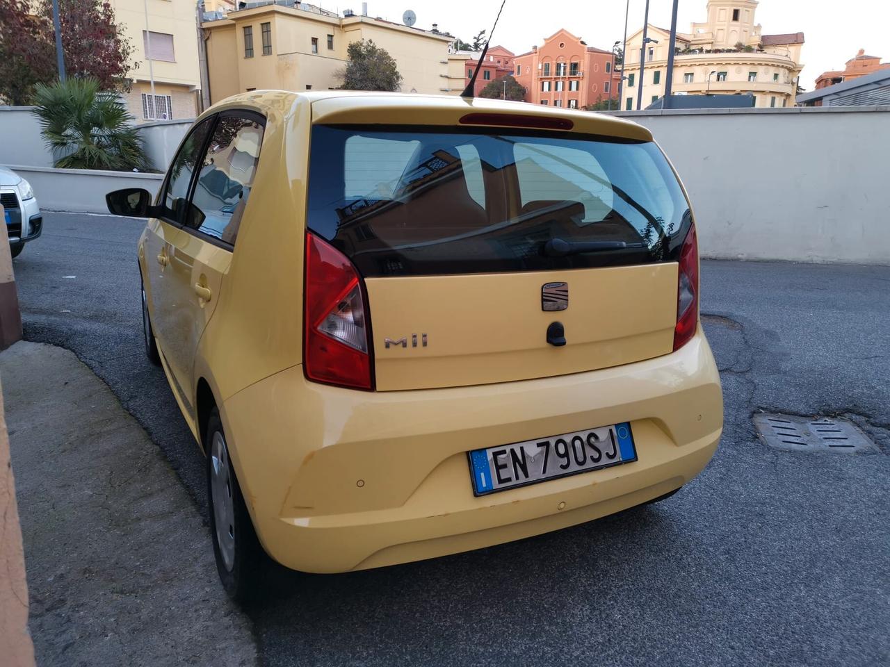 Seat Mii 1.0 5 porte Reference