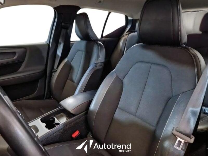 Volvo XC40 D3 150 CV NAVI LED Business