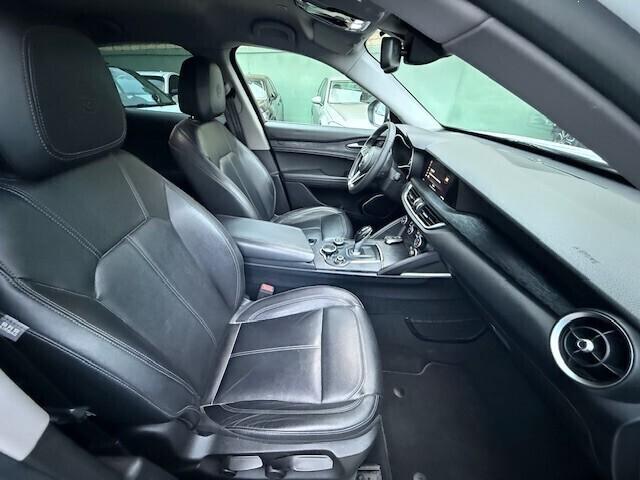 Alfa Romeo Stelvio 2.2 Turbodiesel 160 CV
