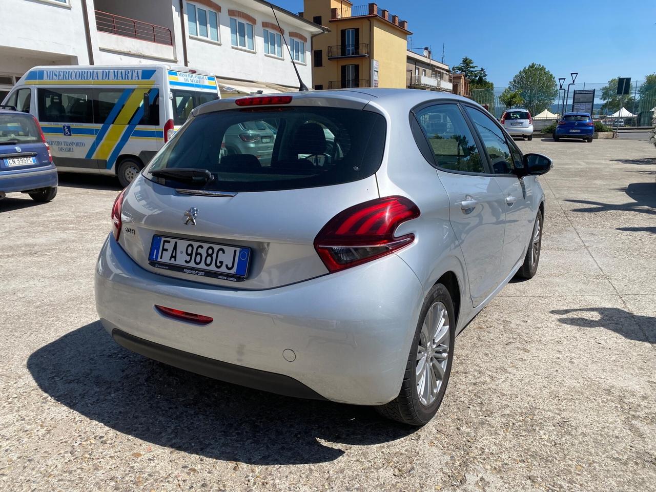 Peugeot 208 PureTech 82 5 porte Access