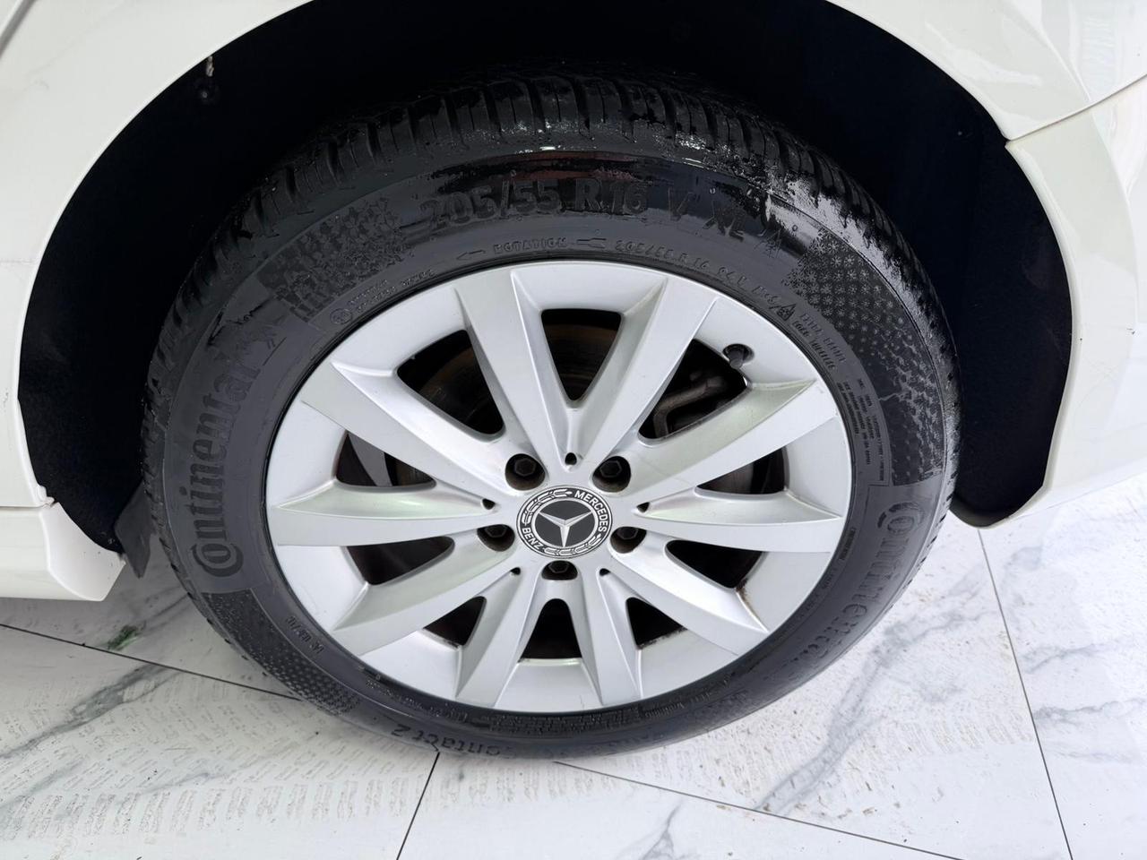 Mercedes-benz B 200 d Automatic -GARANTITA-LED-2018