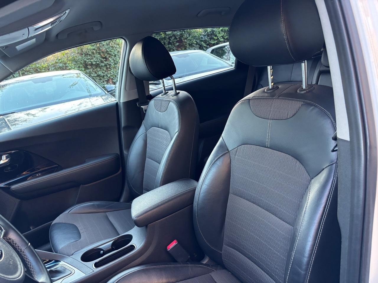 Kia Niro 1.6 GDi HEV Style Hybrid