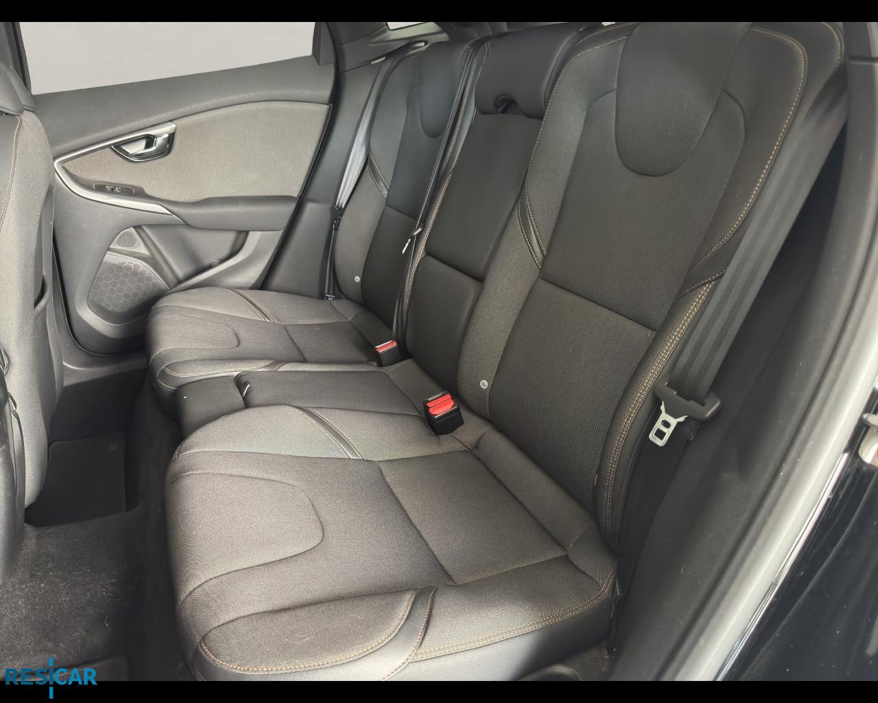 VOLVO V40 Cross Country 2.0 d2 Business Plus