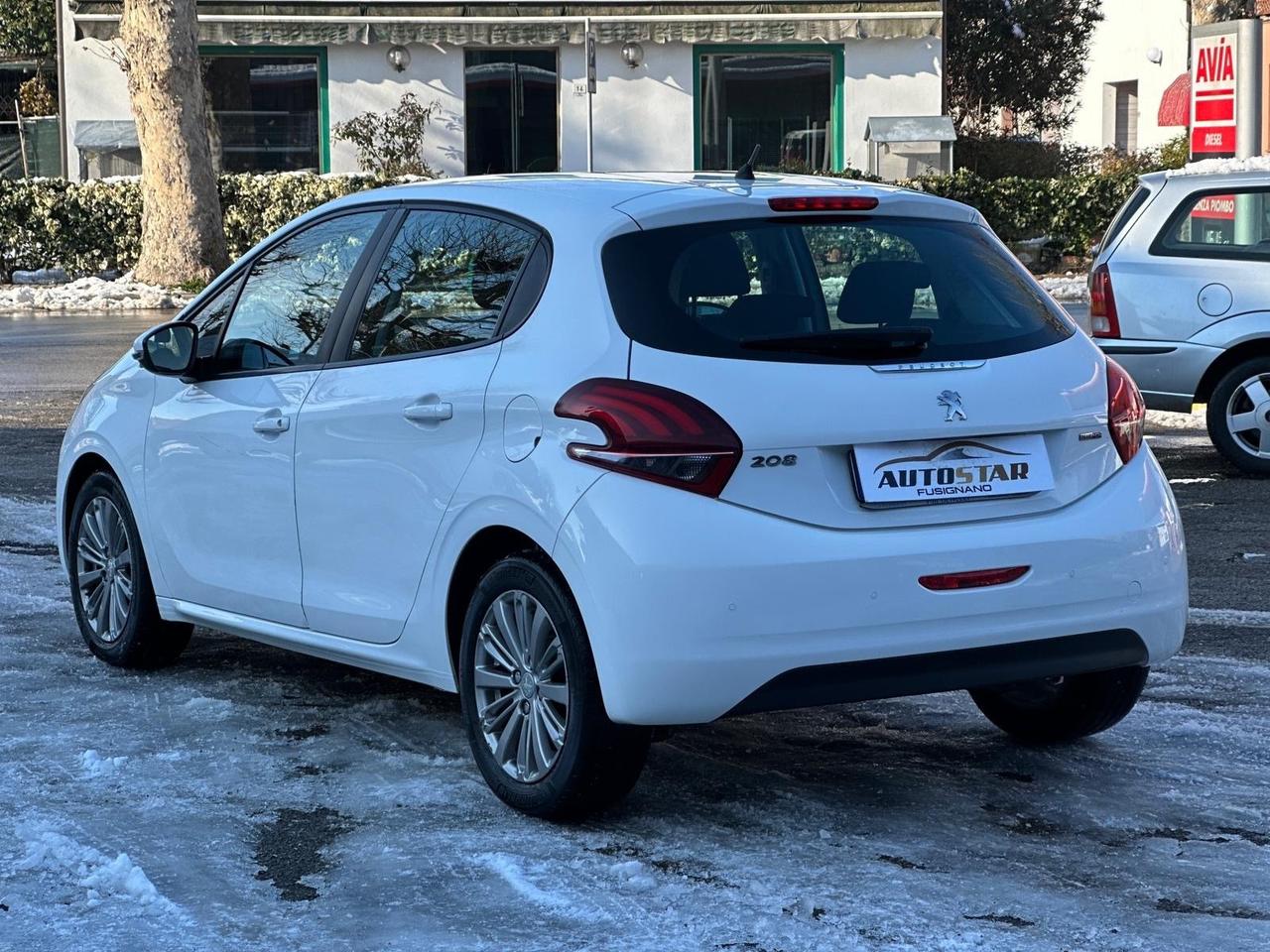 Peugeot 208 BlueHDi 75 5 porte Allure