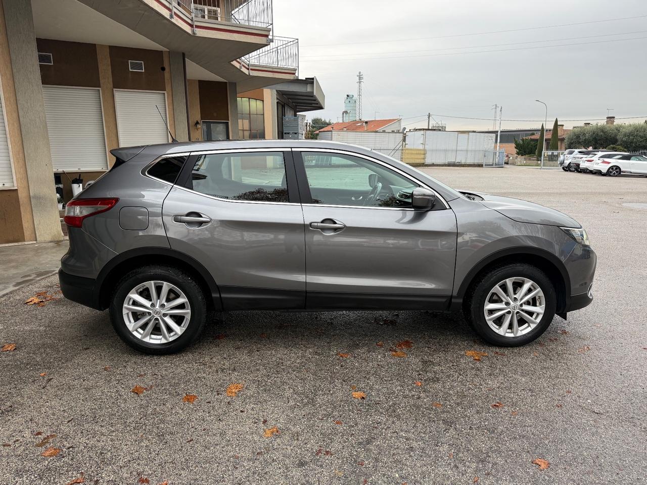 Nissan Qashqai 1.2 Benzina 115 Cv - Manuale