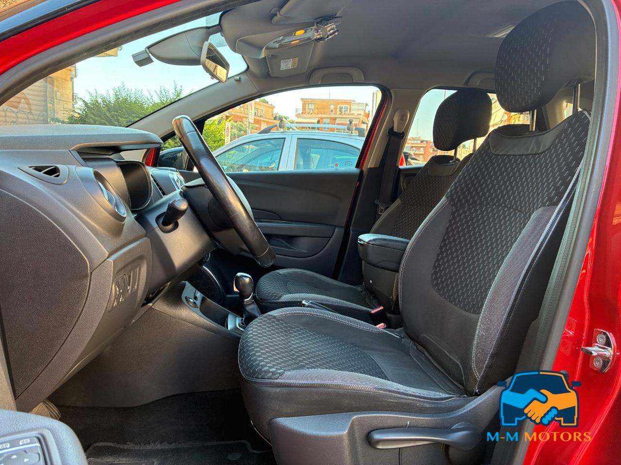 Renault Captur 1.5 dci Intens 90 cv edc
