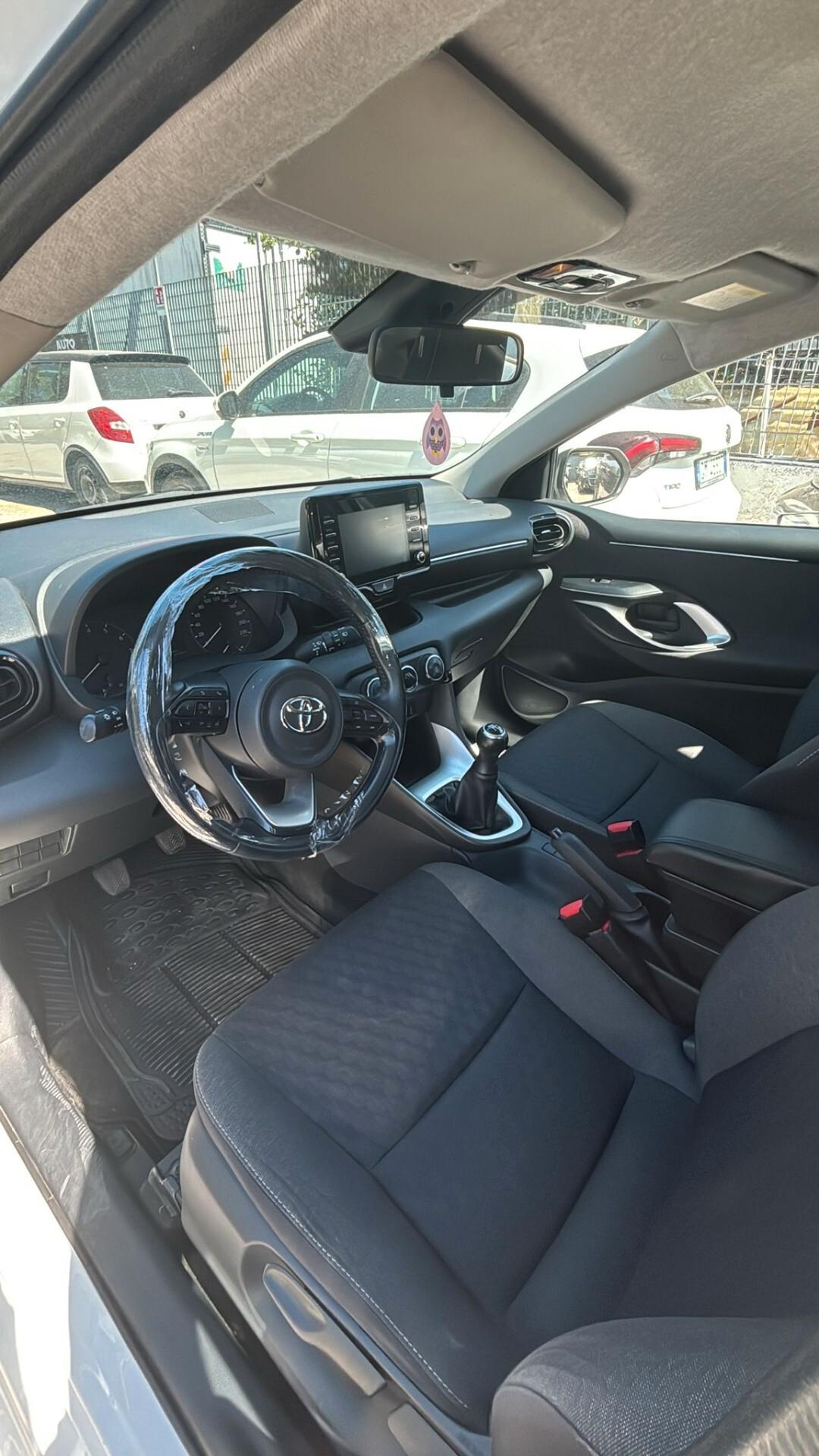 Toyota Yaris 1.0 5 porte Active