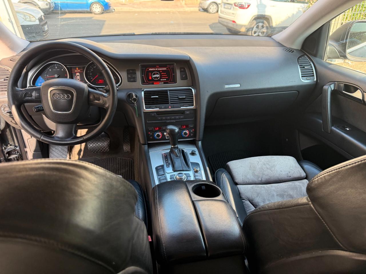 Audi Q7 3.0 V6 TDI 233CV quattro tiptronic