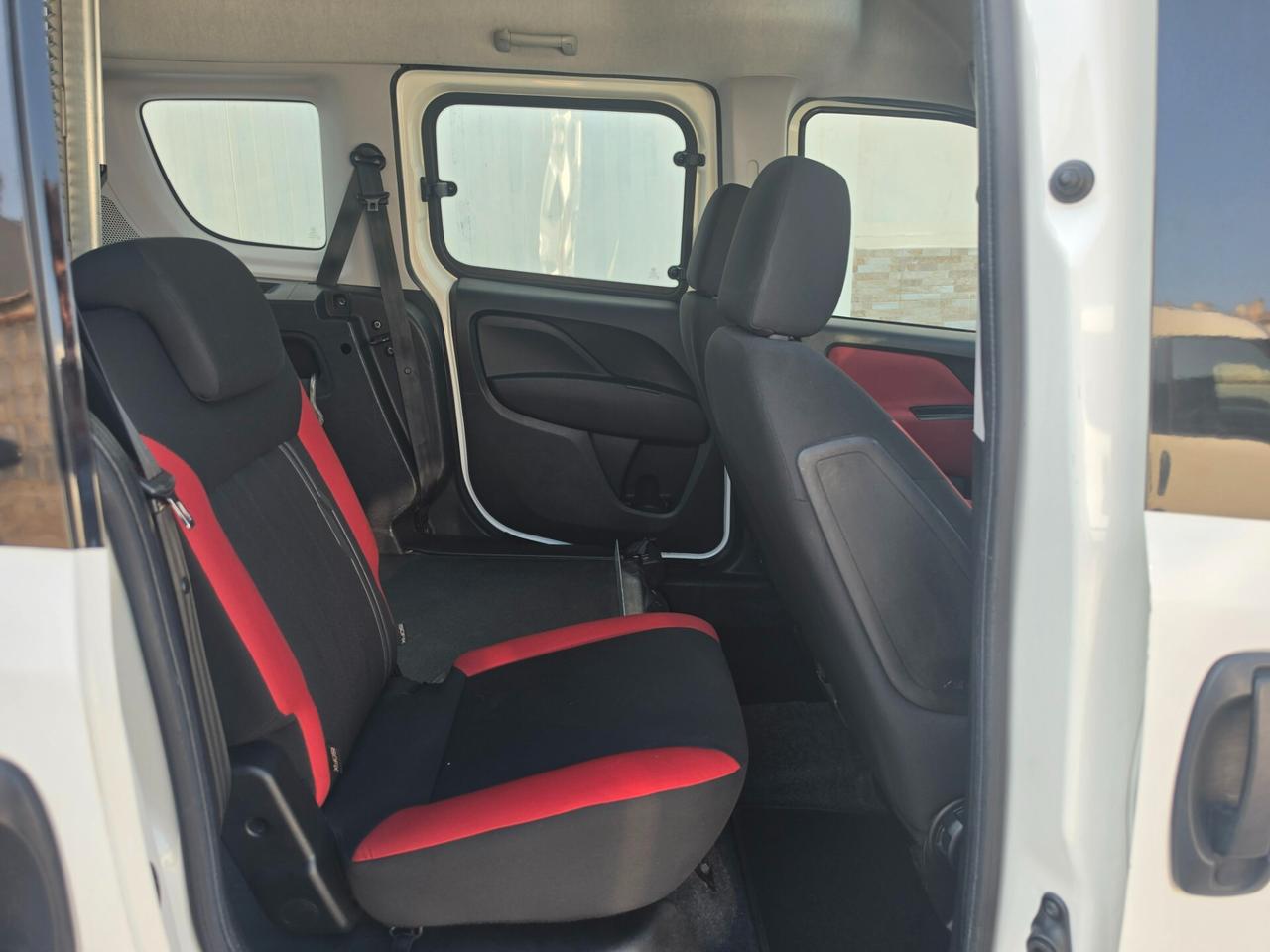 Fiat Doblò 1.6 MTJ 95CV Trasporto Disabili