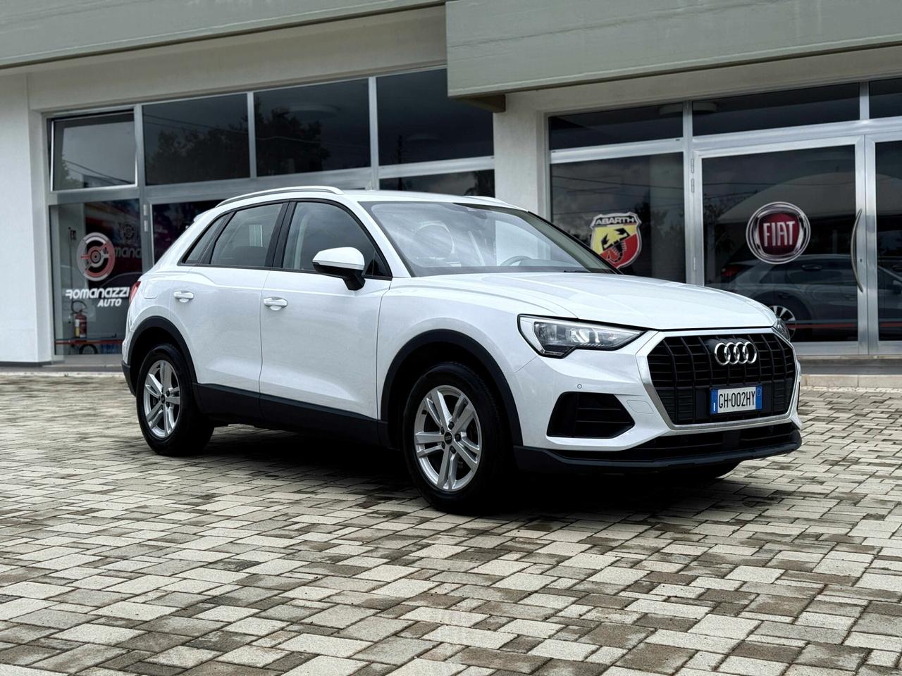 Audi Q3 35 TDI S tronic Business