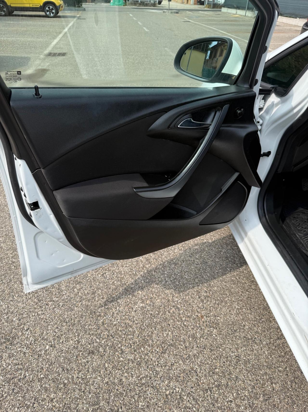 Opel Astra Sports Tourer 1.6 CDTI - 12 MESI DI GARANZIA -