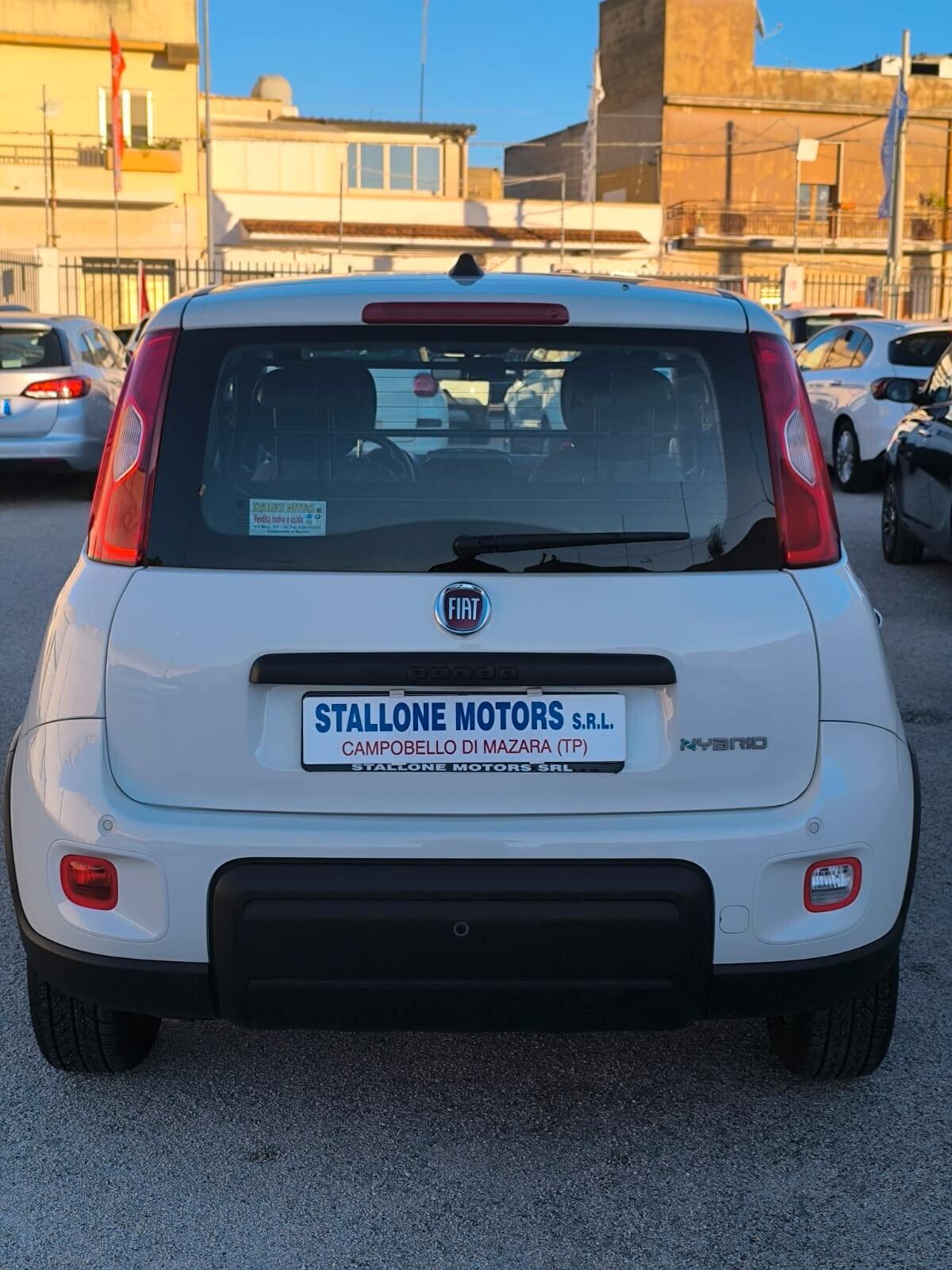 Fiat Panda 1.0 GSE S&S Hybrid Street Van 2021