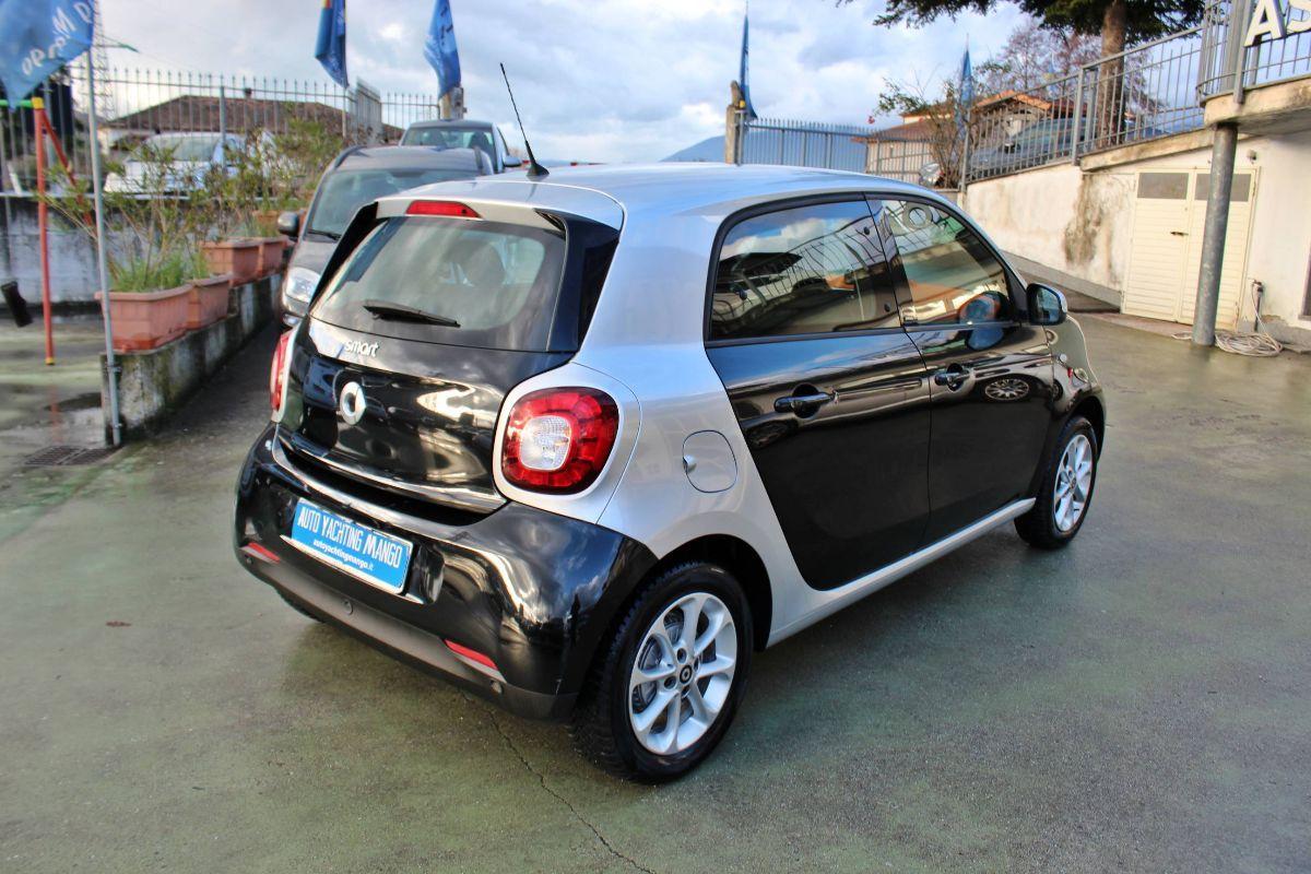 SMART Forfour 70 1.0 Passion