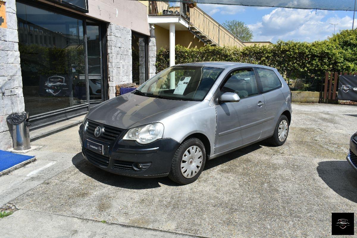 VOLKSWAGEN - Polo - 1.2/64CV 12V 3p. Trendline