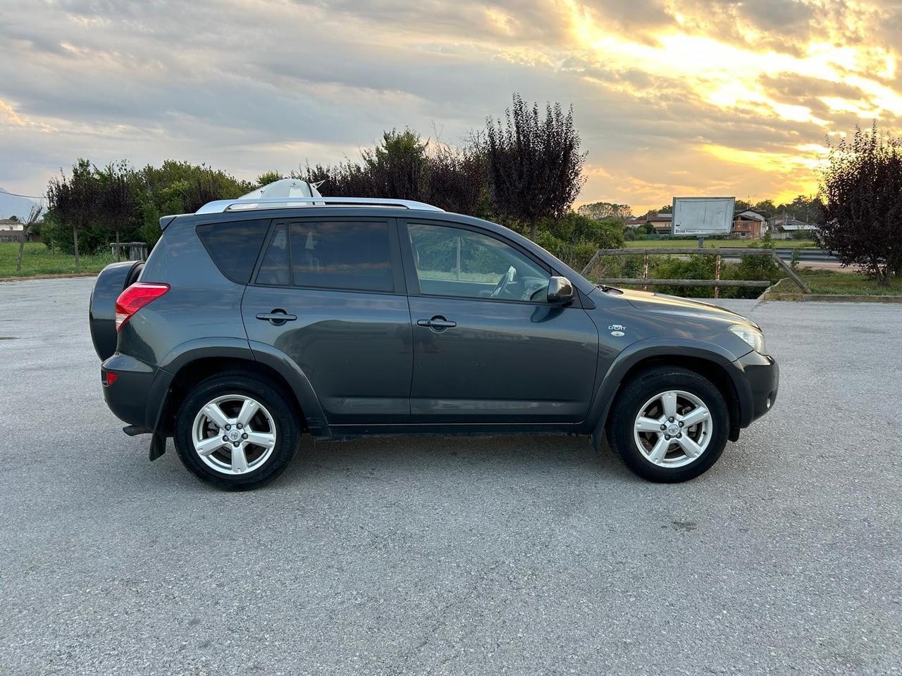 Toyota RAV 4 RAV4 2.2 diesel 4x4 …130 mila kilometri