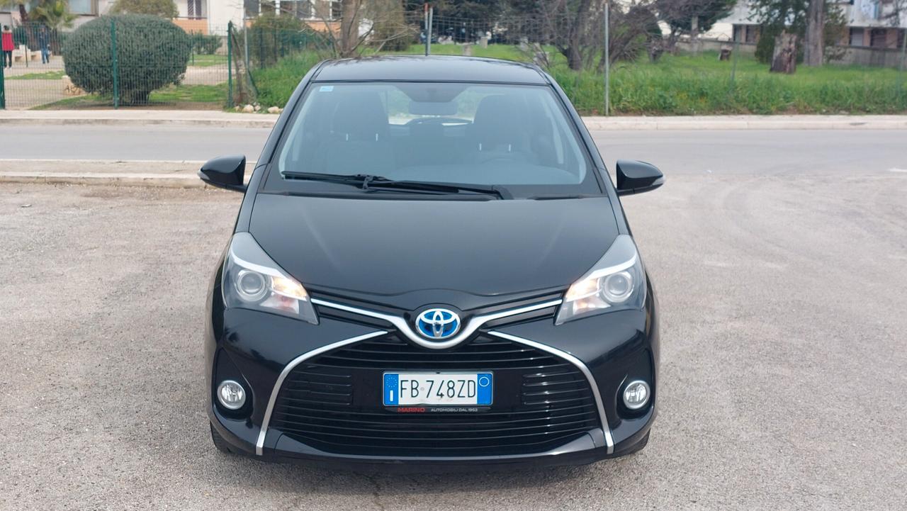 Toyota Yaris 1.5 Hybrid uni pro navi