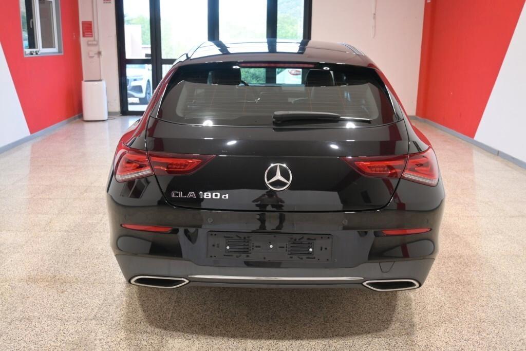 MERCEDES-BENZ CLA SHOOTING BRAKE 180D 115CV AUTOMATIC BUSINESS SOLUTION ( FARI LED - PELLE - AMBIENT LIGHTS - CRUISE - NAVI PREMIUM - PARK ASSIST - CERCHI 18 )